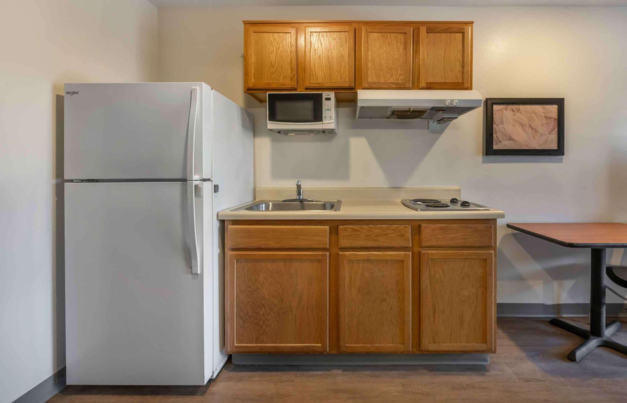 Extended Stay America Select Suites - Спрингдейл Экстерьер фото